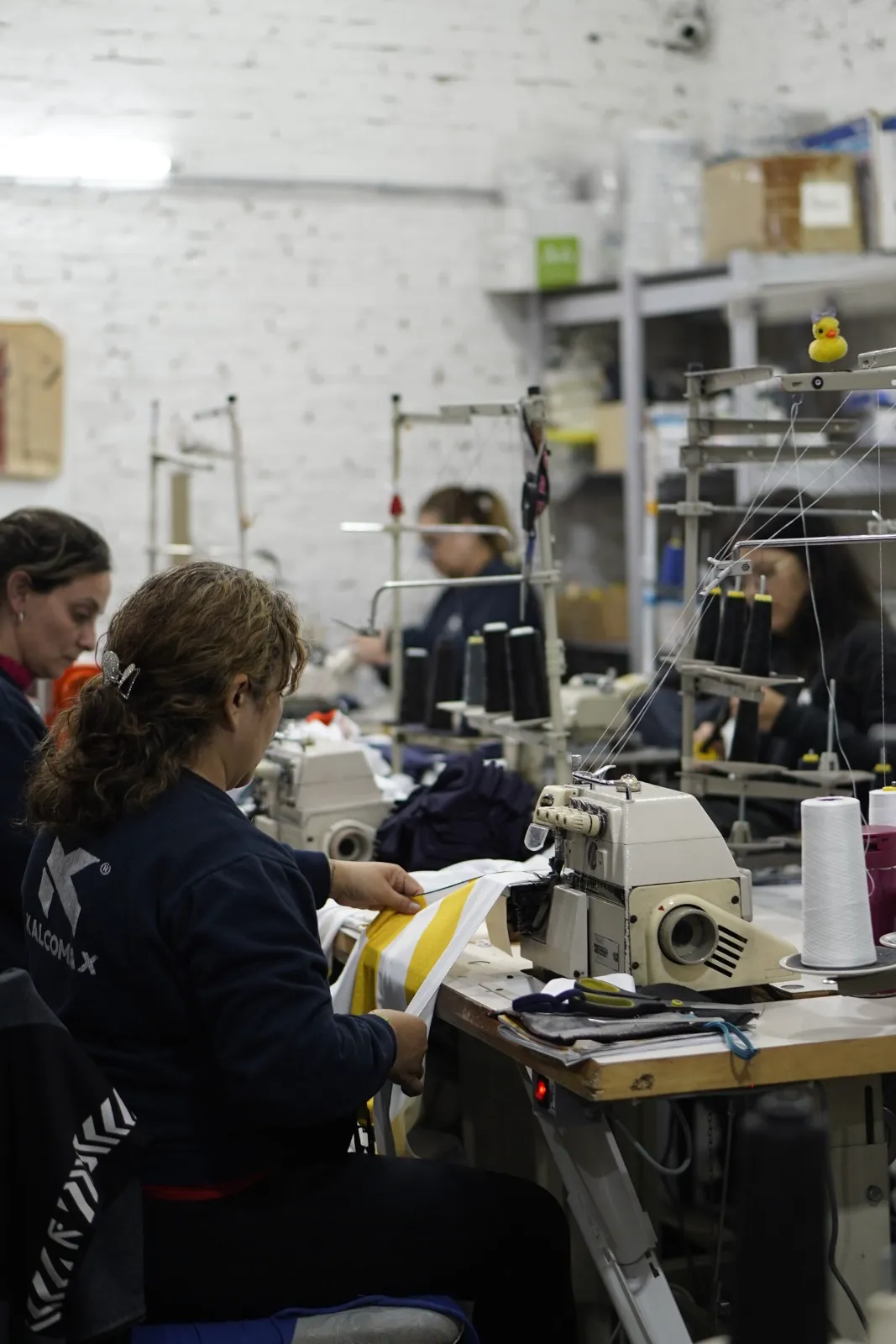 Taller de confección de Kalcomax en Santa Fe